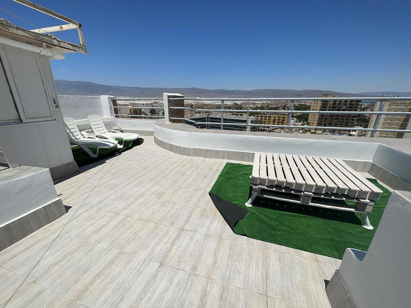 ÁTiCO EN URBANIZACIÓN ROQUETAS DE MAR Apartman Kültér fotó